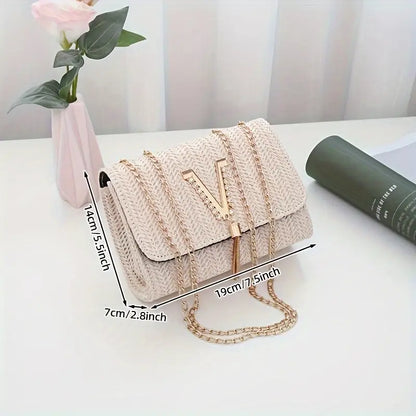 Visually Appealing Woven Crossbody Bag