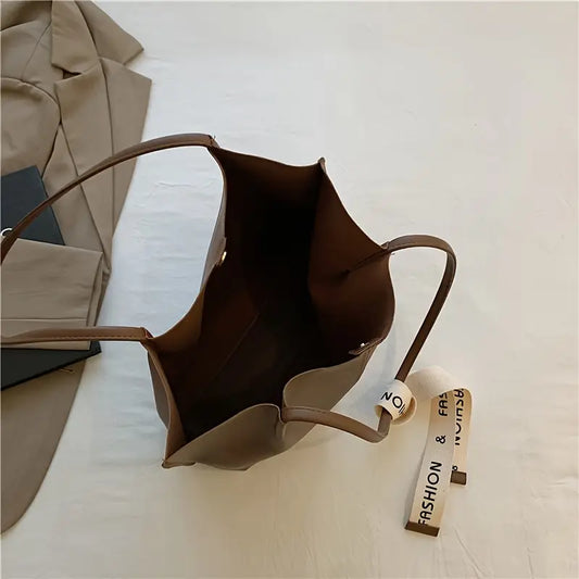 Fashionable, Class Shoulder Bag